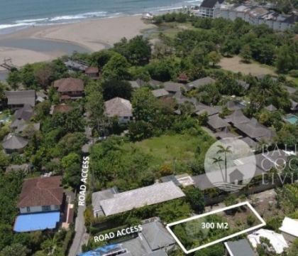 Land 300 sqm, For rent