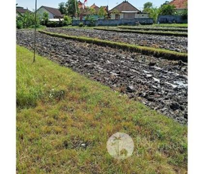 Land for sale 465 Sqm