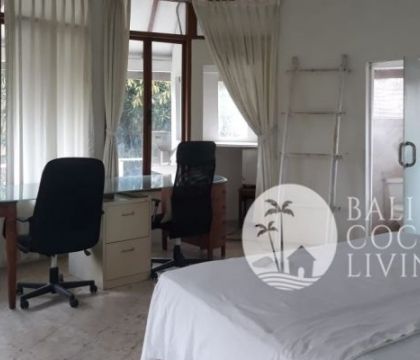  Sasando Apartment