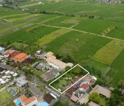 1140 Sqm land, For sale