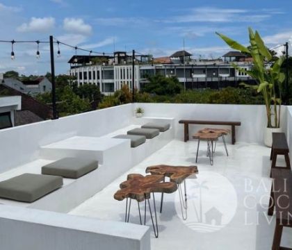 Macadamia House