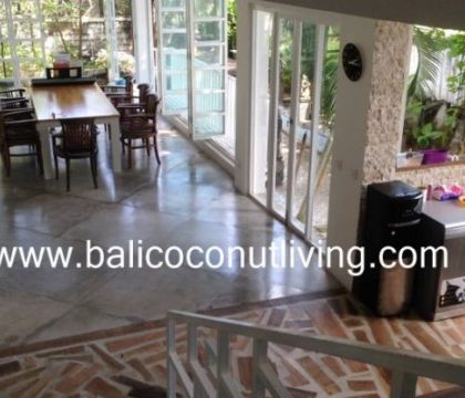 Villa Mayasari