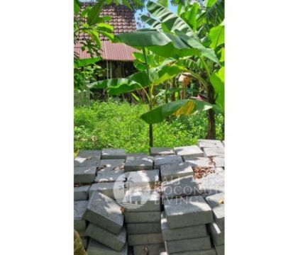 For lease, Land 5 are