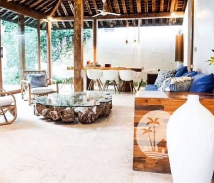 Villa Gomez