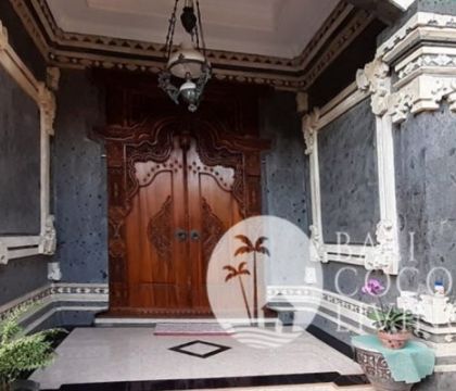 Rumah Della