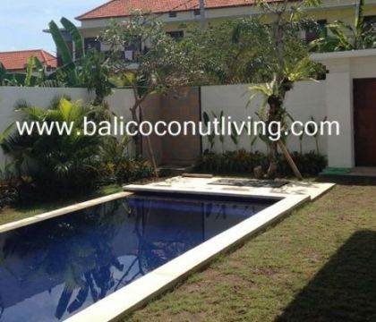 Villa Tengah