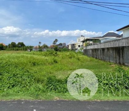 For rent, 4 Are land