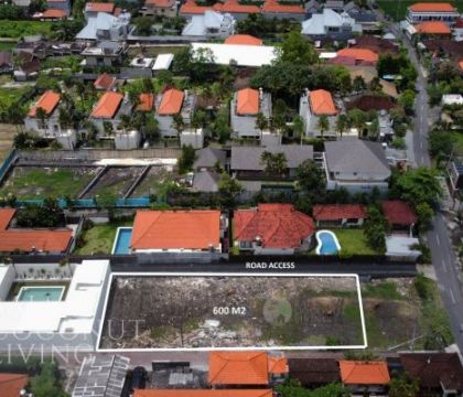 Land 6 Are For Rent