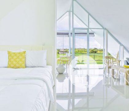 Snow White Apartment