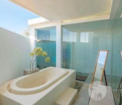 Villa Season