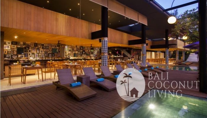 The Majestic Studio Slider