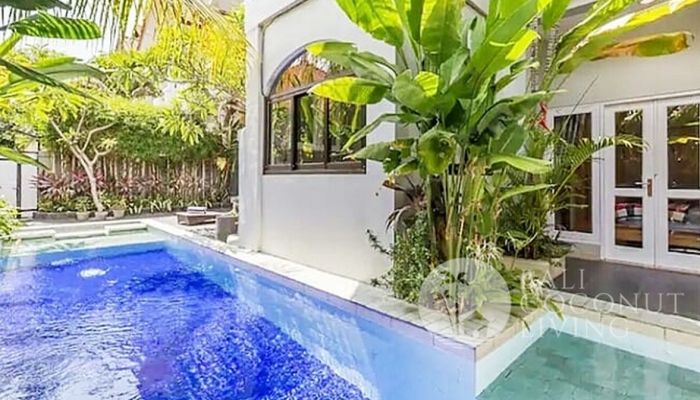 Villa Asha Slider