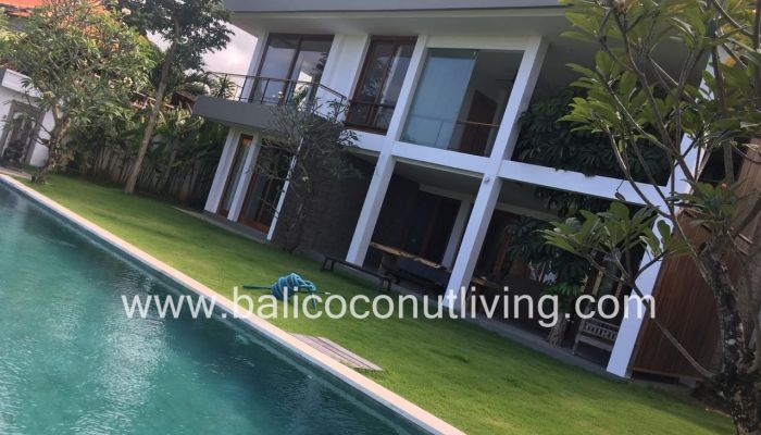 Finch Villa 2 Slider