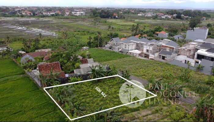 600 Sqm, land for sale Slider