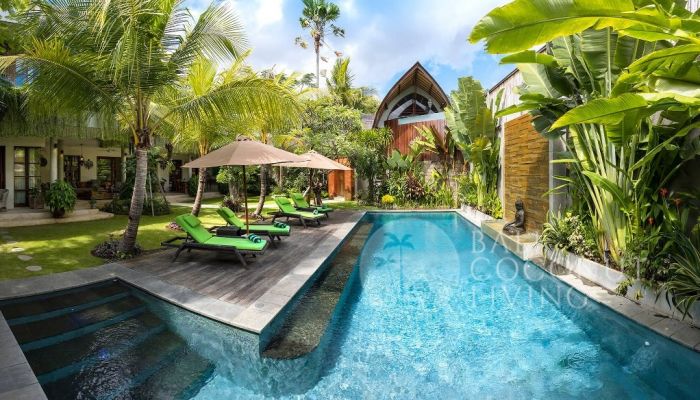 Villa Almeria Slider