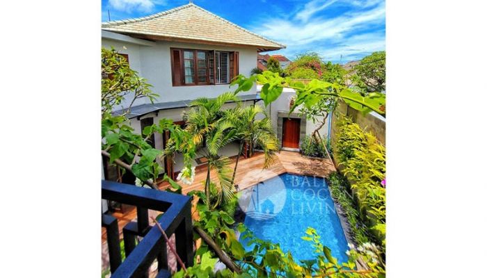 Villa Peninsula Slider