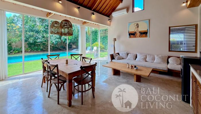 Villa Esani Slider