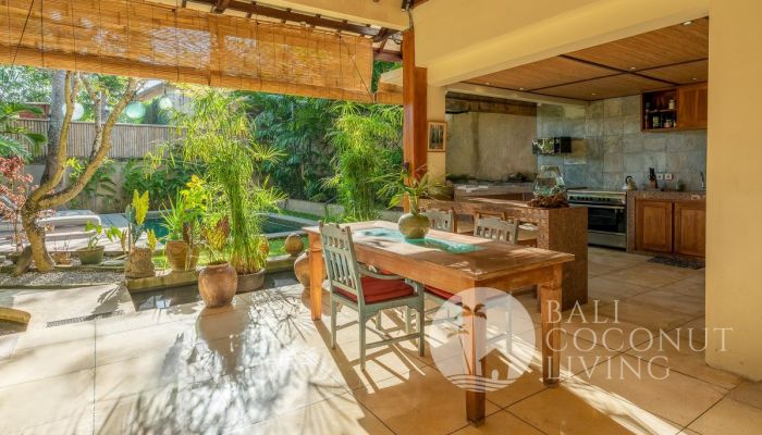 Villa Tiger Lily  Slider