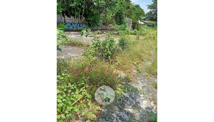 Land, 10 are for lease Slider