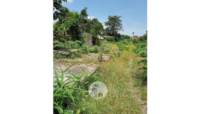 Land, 10 are for lease Slider