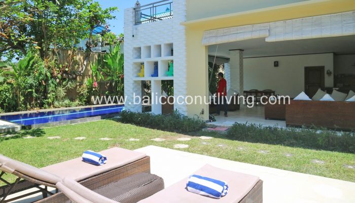 Villa Blue Ocean Slider