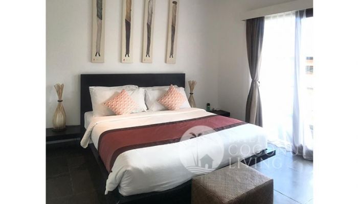 Villa Valencia Slider
