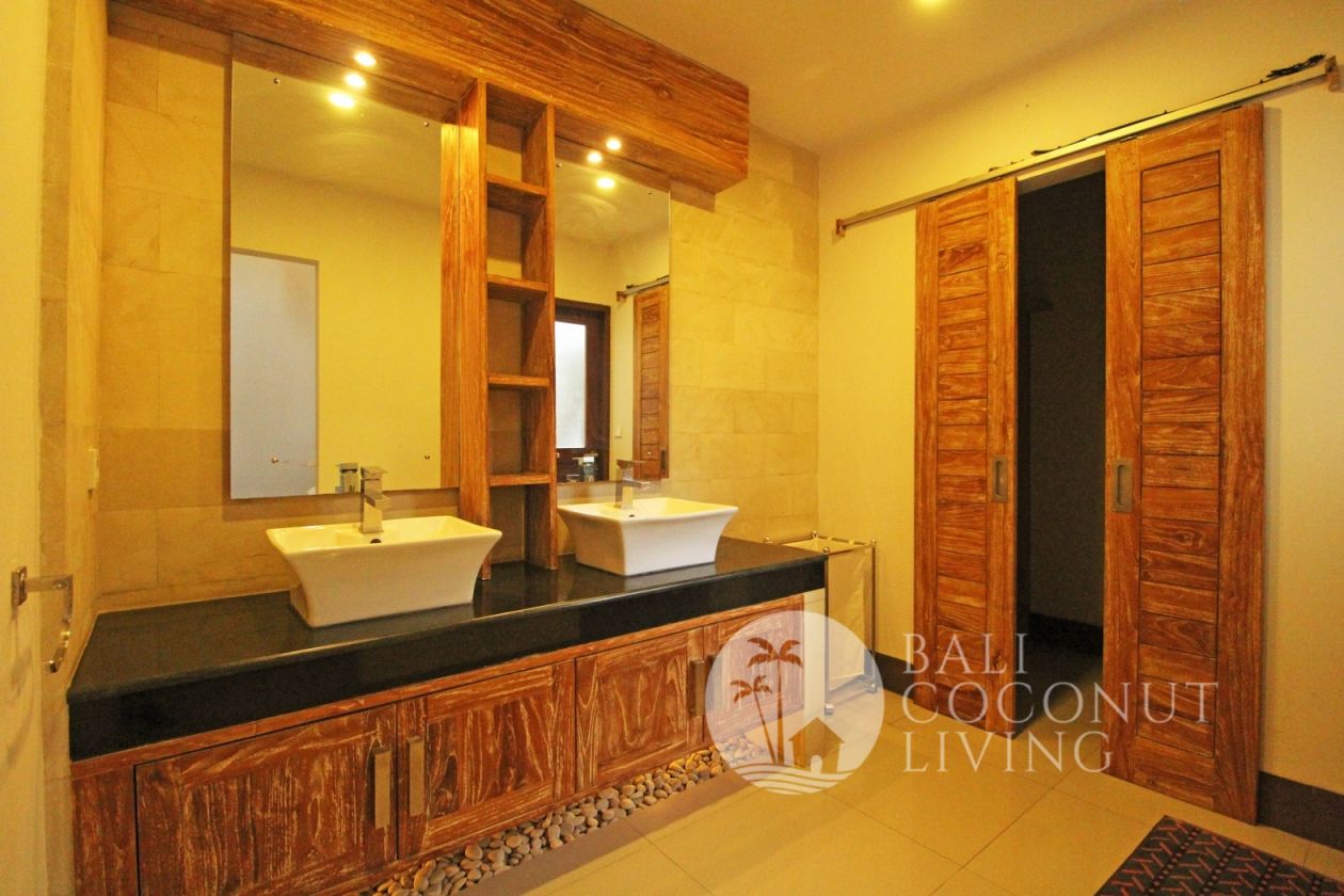 Villa Jati Bali Coconut Living Property