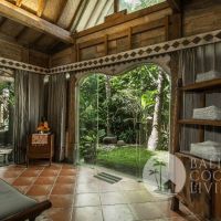 The Vintage House Gallery