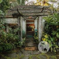 The Vintage House Gallery