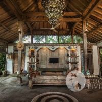 The Vintage House Gallery