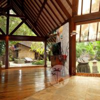 Villa Alphard Gallery