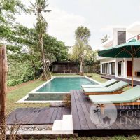 Villa Blue Ivy Gallery