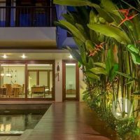 Villa Toshiba C Gallery