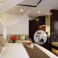 The Majestic Studio Gallery