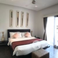 Villa Valencia Gallery