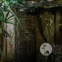 The Vintage House Gallery