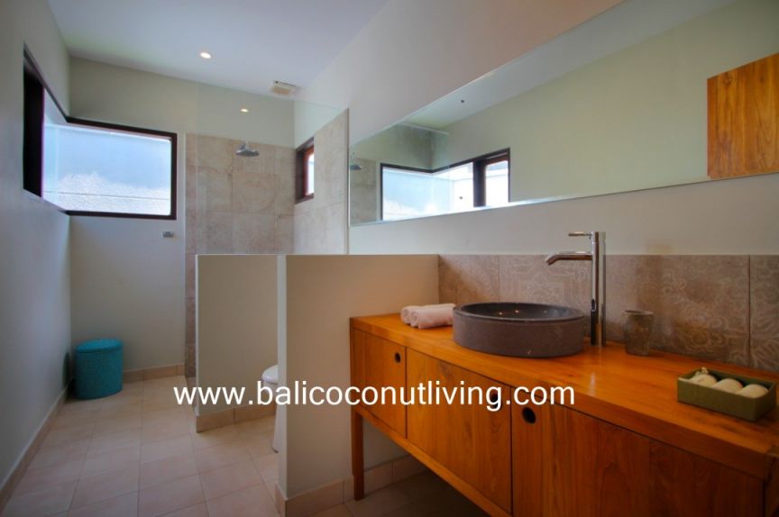 The Simply House Gallery